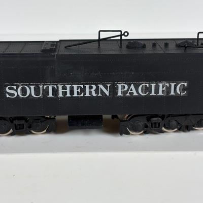 LOT 746: Bachman HO 4-8-4 Locomotive Santa Fe #660 & Bachman HO Prairie 2-6-2 & Tinder New York Central