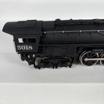 LOT 746: Bachman HO 4-8-4 Locomotive Santa Fe #660 & Bachman HO Prairie 2-6-2 & Tinder New York Central