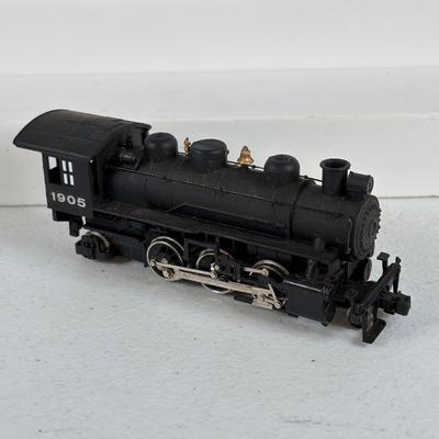 LOT 746: Bachman HO 4-8-4 Locomotive Santa Fe #660 & Bachman HO Prairie 2-6-2 & Tinder New York Central