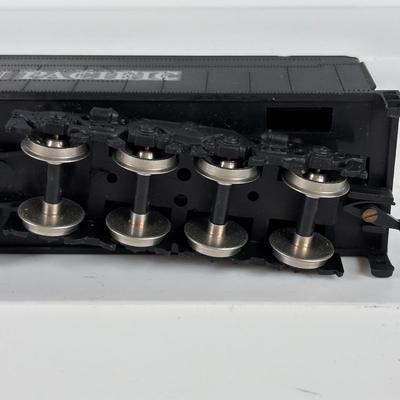 LOT 746: Bachman HO 4-8-4 Locomotive Santa Fe #660 & Bachman HO Prairie 2-6-2 & Tinder New York Central