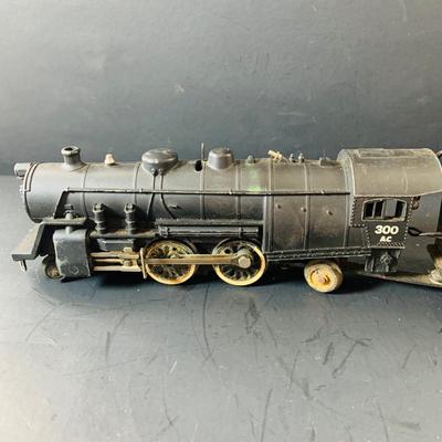 LOT 747: Vintage American Flyer S-Gauge Steam Locomotive and Tender - Reading Line