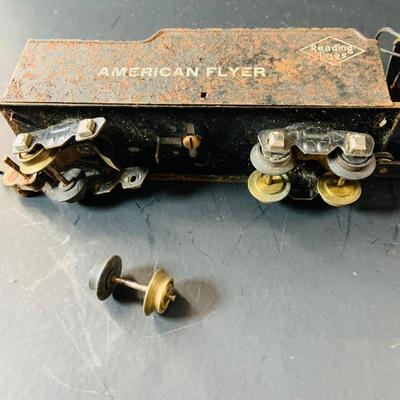 LOT 747: Vintage American Flyer S-Gauge Steam Locomotive and Tender - Reading Line