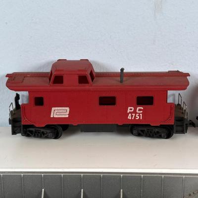 LOT 748: Athearn Genesis HO Union Pacific #2047, Pennsylvania Maroon Locomotive 9506-A and Train Car 9506-B along with Various Train Cars