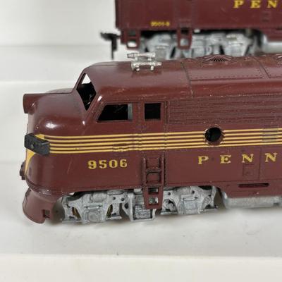 LOT 748: Athearn Genesis HO Union Pacific #2047, Pennsylvania Maroon Locomotive 9506-A and Train Car 9506-B along with Various Train Cars