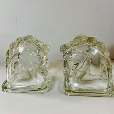 LOT 516: Vintage/Antique Glass Inkwell and Horse Head Book Ends, Ink an More