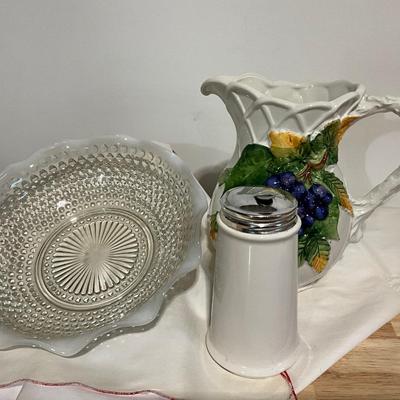 Hobnail bowl, Pitcher, sugar shaker