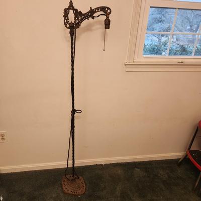 Metal Bridge Arm Floor lamp