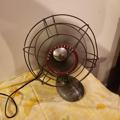 Vintage Westinghouse Table Top Fan working