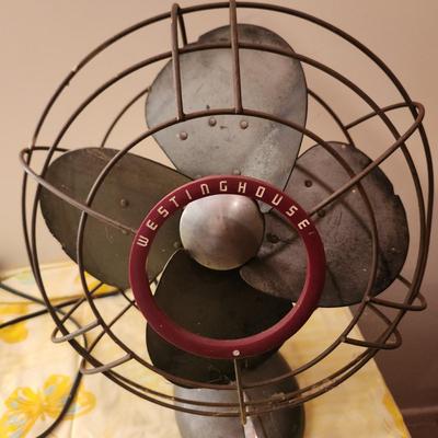 Vintage Westinghouse Table Top Fan working