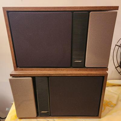 Pair Vintage Bose 301 Series II Speakers untested