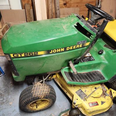 John Deere Gt 262 17 HP Riding Mower Running. Watch video