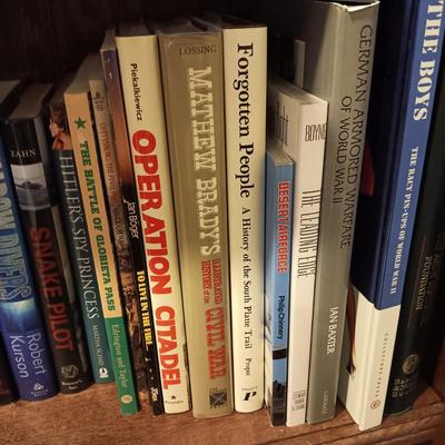 NON FICTION BOOKS ON MILITARY AND WAR