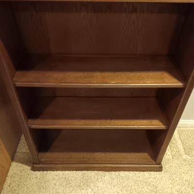 NICE BOOKCASE WITH ADJUSTABLE SHELVES (3)