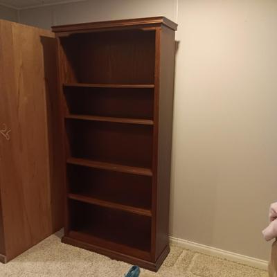 NICE BOOKCASE WITH ADJUSTABLE SHELVES (3)