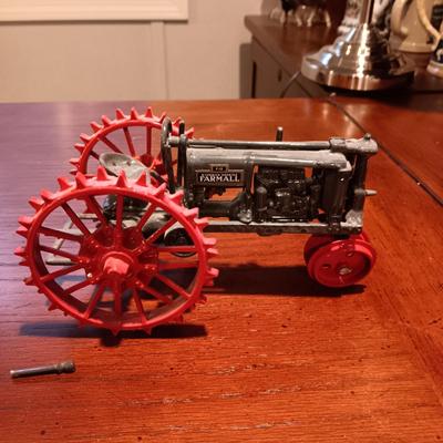 2 DIE-CAST FARMALL MODEL TRACTORS