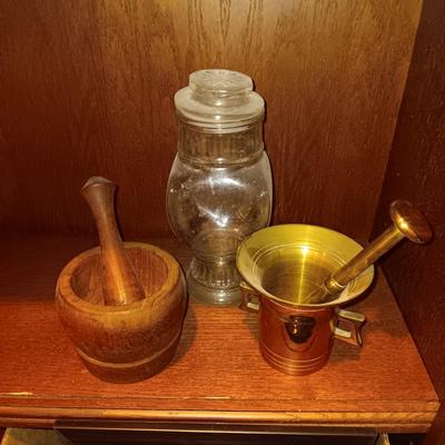 BRASS AND WOOD PESTLE AND MORTARS