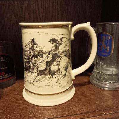GLASSES AND COFFEE MUGS