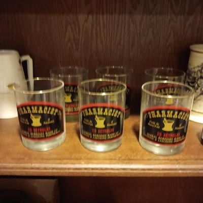 GLASSES AND COFFEE MUGS