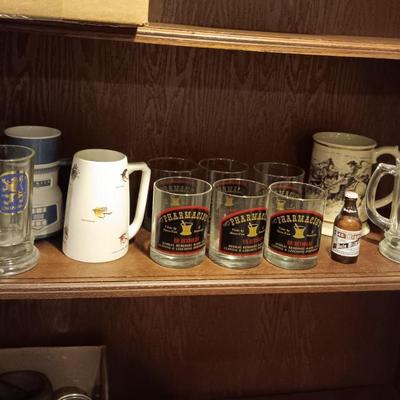GLASSES AND COFFEE MUGS