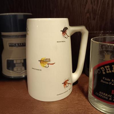 GLASSES AND COFFEE MUGS