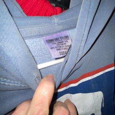 XL WYOMING HOODIES, NEW WOMENS ESTES PARK JACKET AND MORE ( ALL XL)