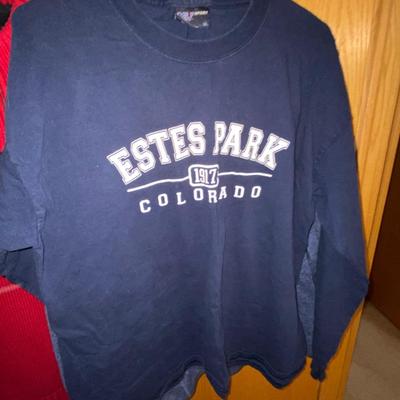 XL WYOMING HOODIES, NEW WOMENS ESTES PARK JACKET AND MORE ( ALL XL)
