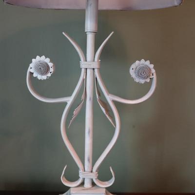 Vintage Floral Shade Lamp
