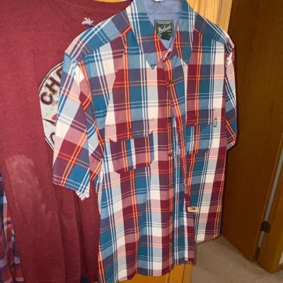 MENS XL SHIRTS .AND BROWN LEATHER VEST