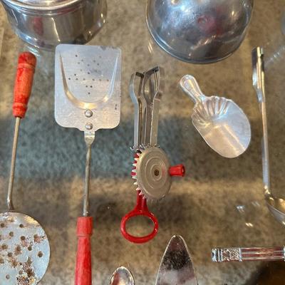 CHILD'S TIN PLAYSET DISHES AND UTENSILS