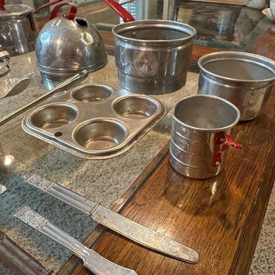 CHILD'S TIN PLAYSET DISHES AND UTENSILS