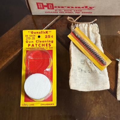 HORNADY MODEL M DELUXE SCALE FOR RELOADING, BORE CLEANING BRUSHES AND GUN CLEANING PATCHES