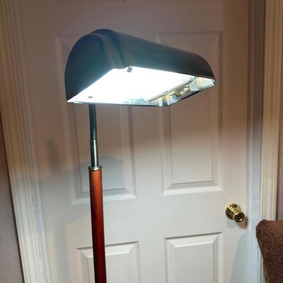 ADJUSTABLE FLOOR LAMP AND A LIVE EDGE SLAB WALL CLOCK