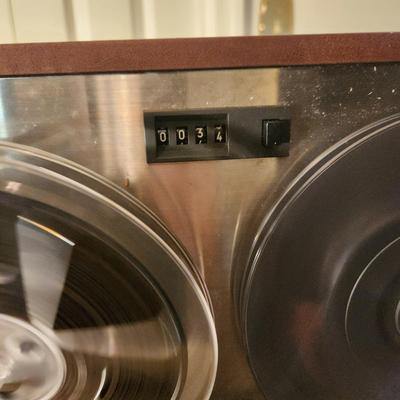 Teac Reel to Rell A 4010 SL Powers up includes original boxes