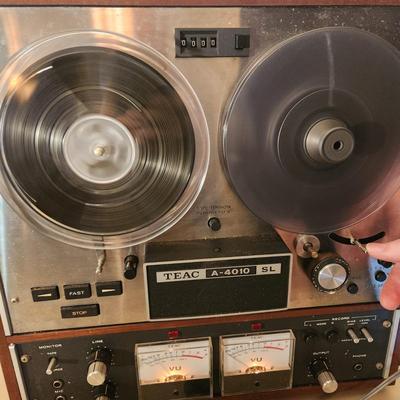 Teac Reel to Rell A 4010 SL Powers up includes original boxes
