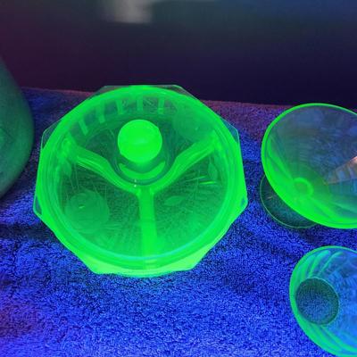 Vasaline Uranium Glass Lot