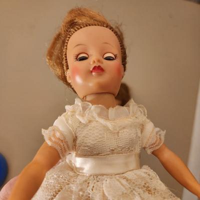 2 Ideal Dolls