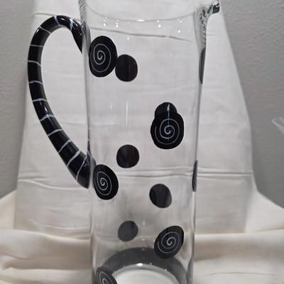 Martini pitcher 2 glasses