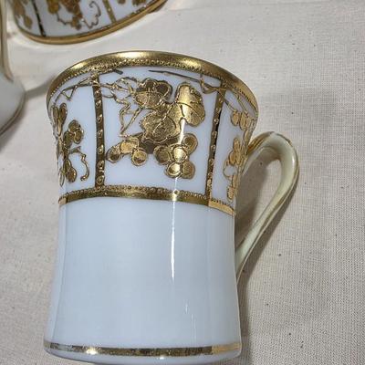Nippon hot chocolate server with cups