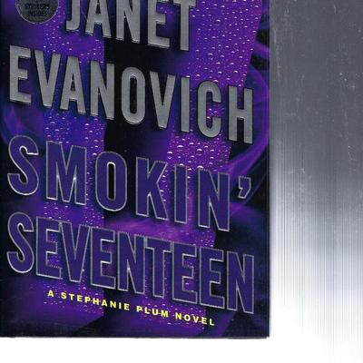 Smokin' Seventeen: A Stephanie Plum Novel Janet Evanovich signed book