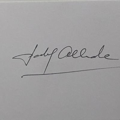 Writer Isabel Allende original signature 