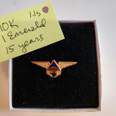 Gold Delta Airlines 15 Year Service Pin