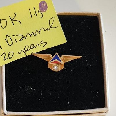 Gold Delta Airlines 20 Year Service Pin
