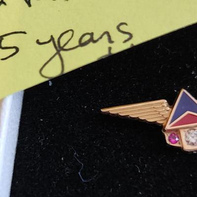 Gold Delta Airlines 25 Year Service Pin