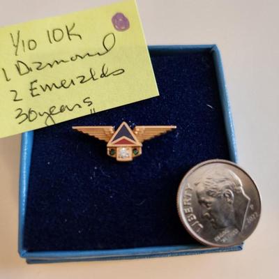 Gold Delta Airlines 30 Year Service Pin
