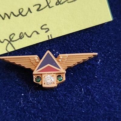 Gold Delta Airlines 30 Year Service Pin