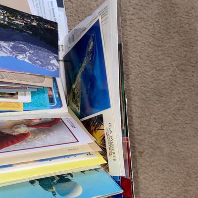 HUGE ASSORTMENT OF GREETING CARDS