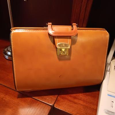SMITH CORONA PERSONAL WORD PROCESSOR, BRIEFCASE AND DESK LAMP