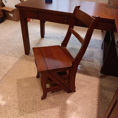 COMBINATION STEP LADDER CHAIR