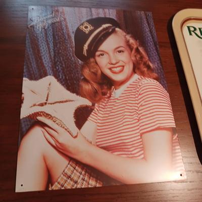REMINGTON TRAY AND TIN SIGN