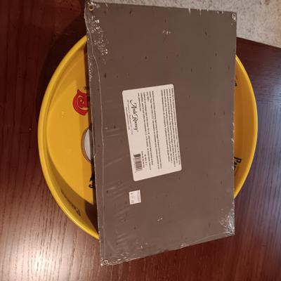 CERVEZA PACIFICO TRAY AND HEAVY THICK BUFFALO BILL CODY SIGN
